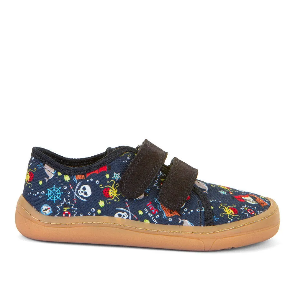 Canvas sneakers