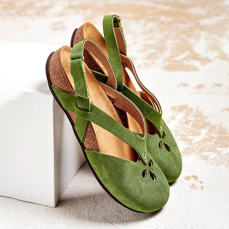 Flat sandals