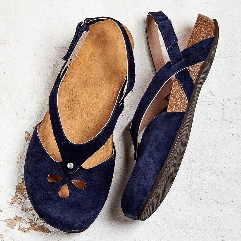 Flat sandals