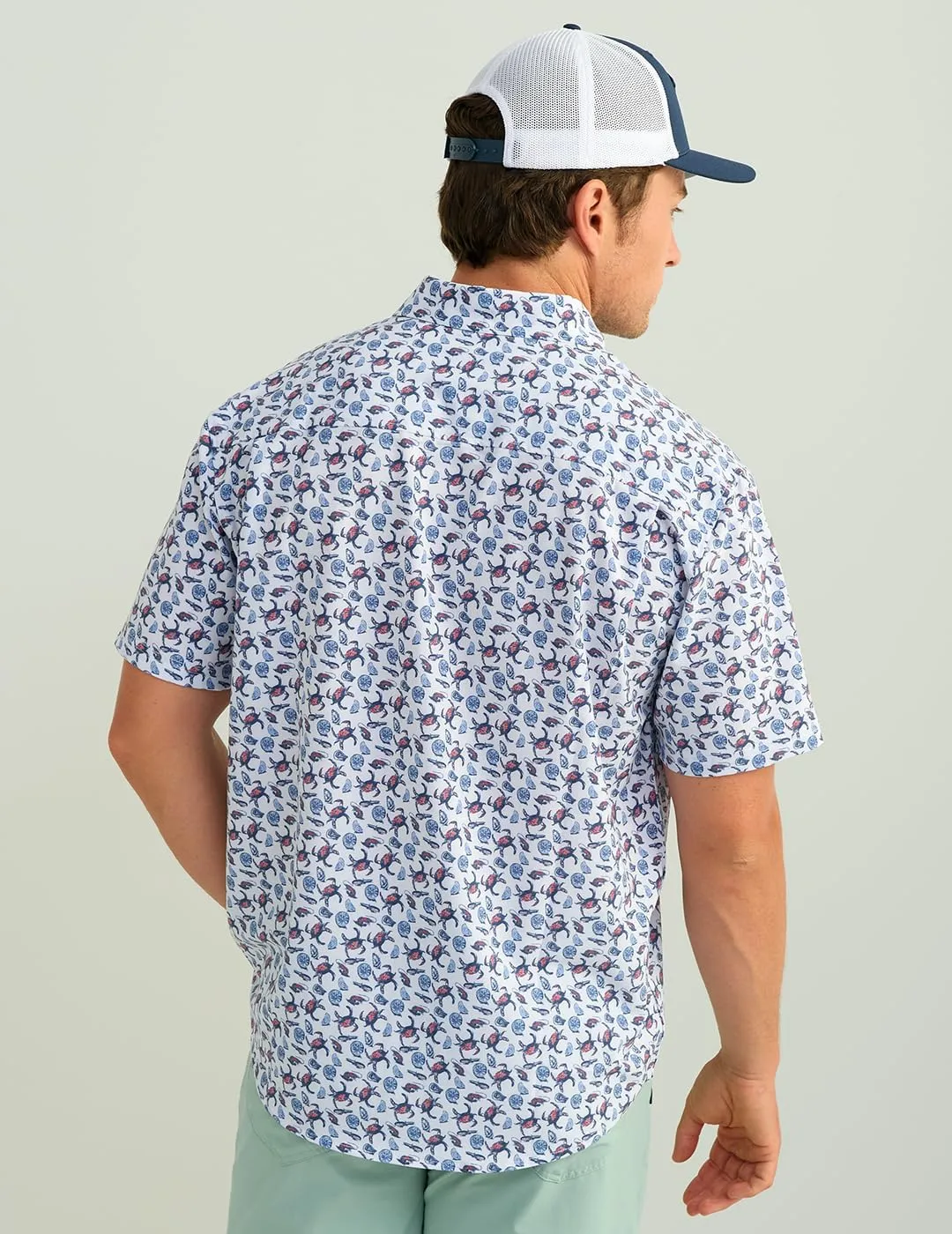 HUK Men's Kona Pattern Short Sleeve Fishing Button Down Shirt