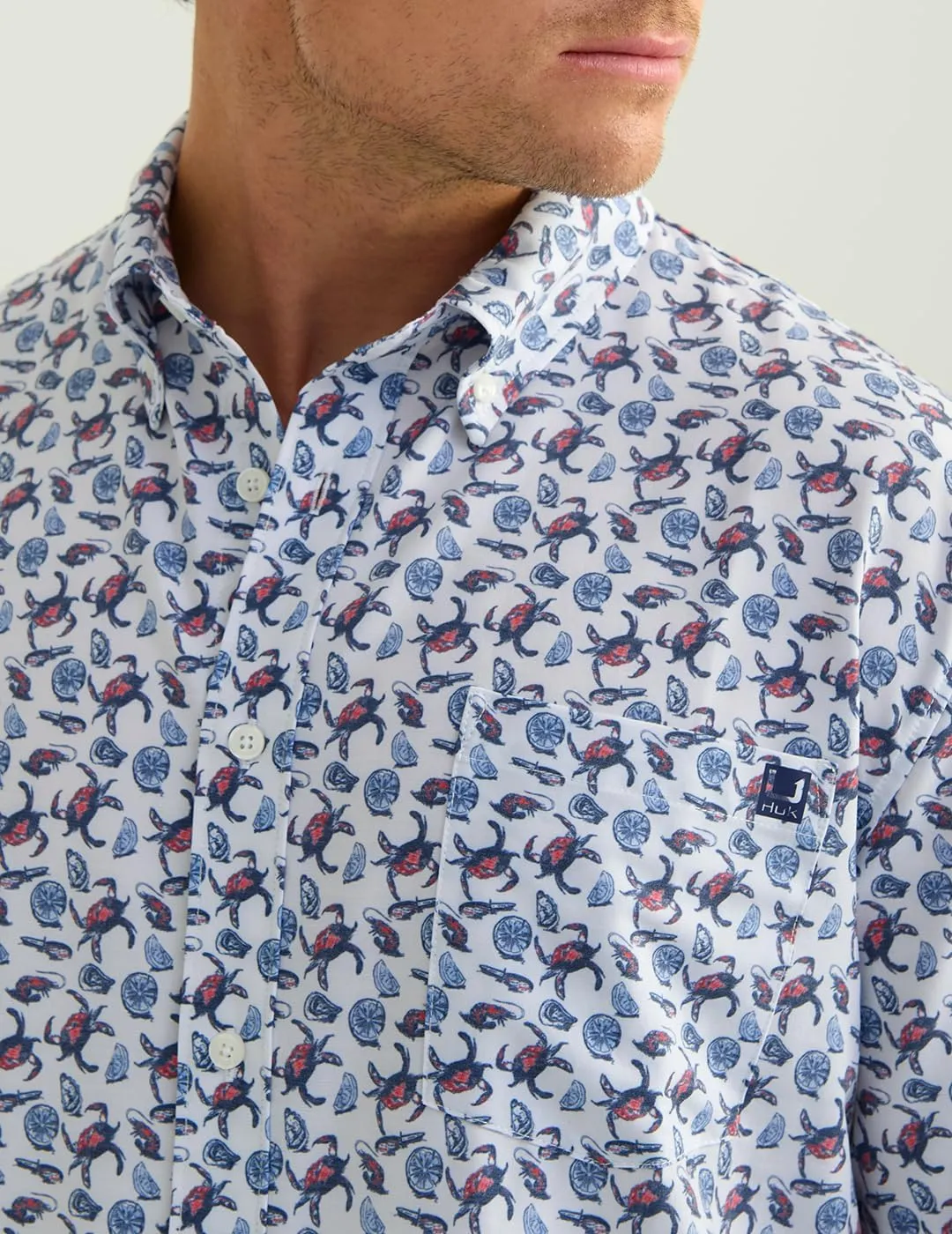 HUK Men's Kona Pattern Short Sleeve Fishing Button Down Shirt
