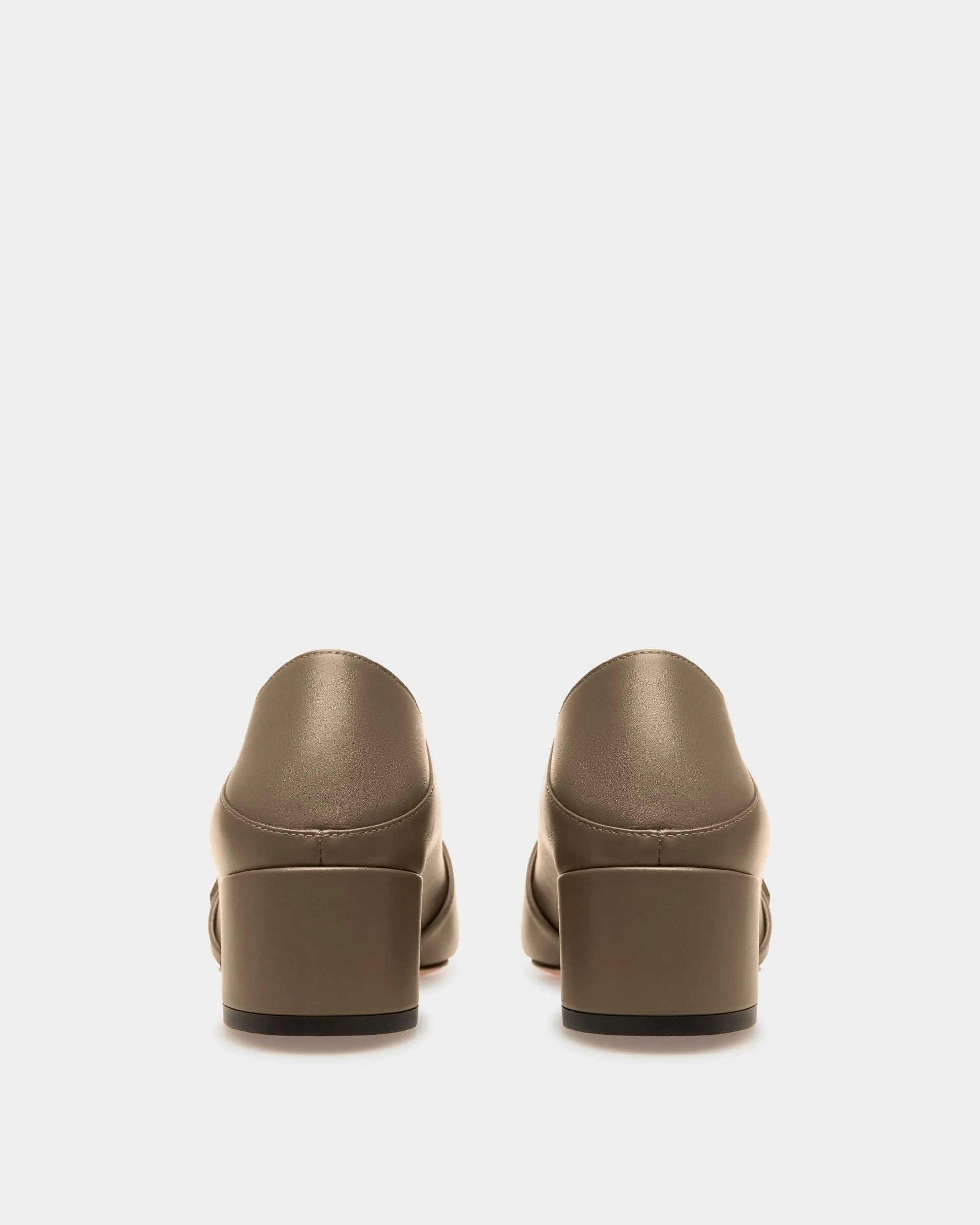 Janelle Leather Pumps In Taupe