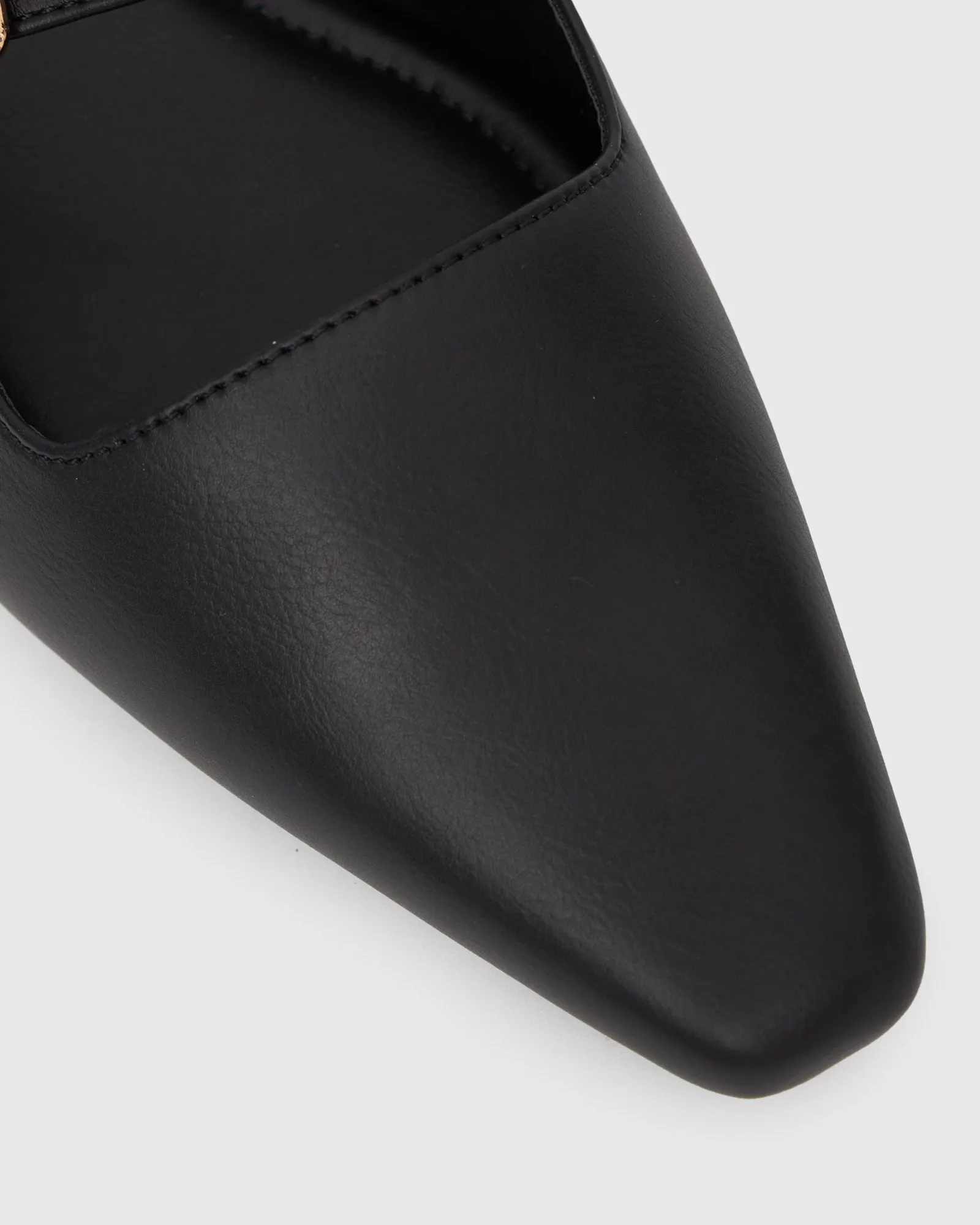 MAEVE Vegan Low Heel Pumps