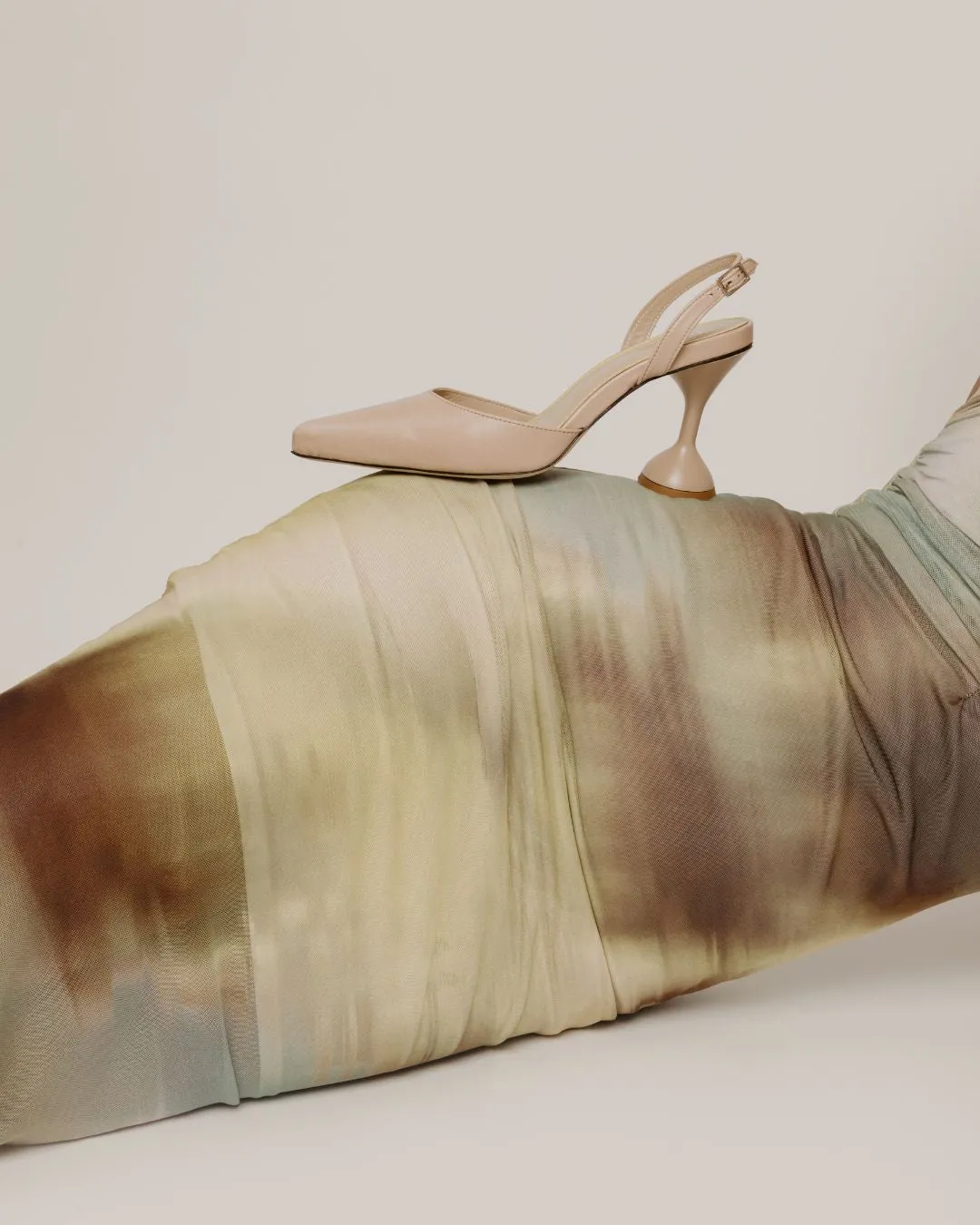 Praia Pump in Nude