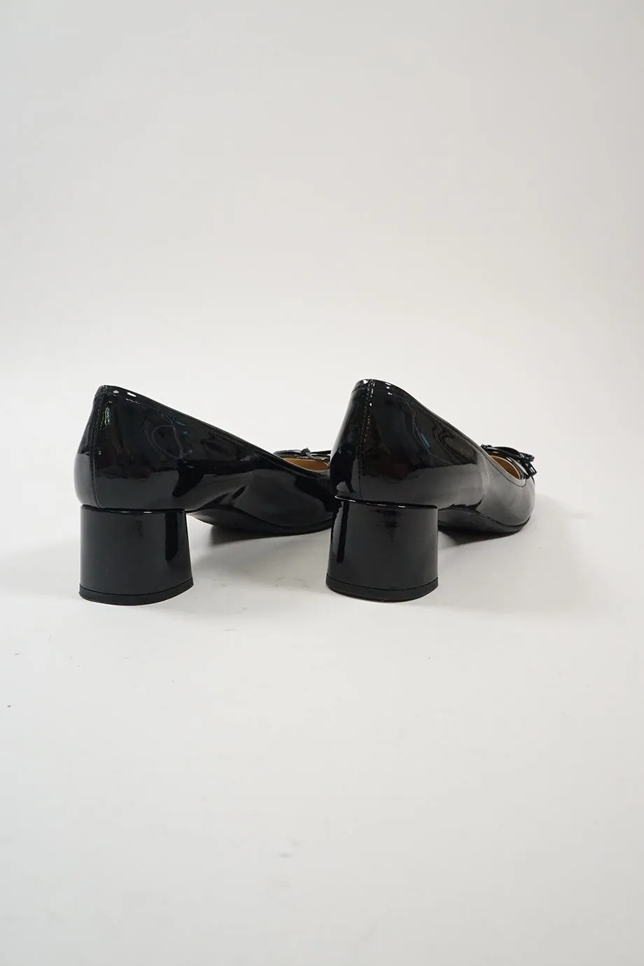 [WS6374] Prada | Low Heel Pump
