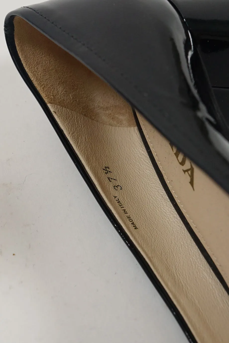 [WS6374] Prada | Low Heel Pump